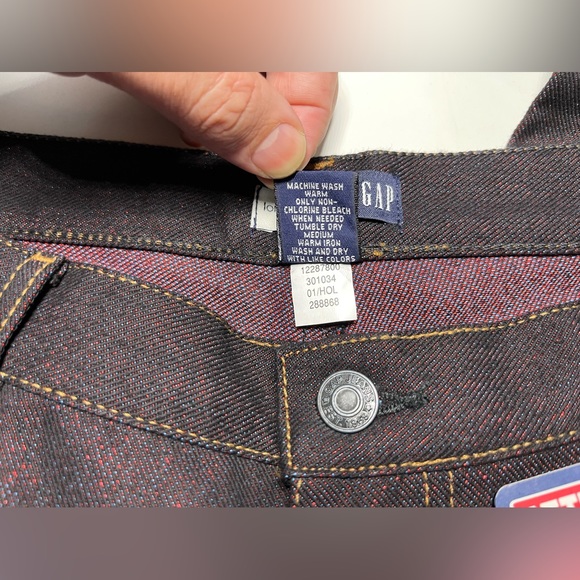 New Gap Women METALLIC Long and Lean BLACK  JEANS Red Sparkle Christmas Flared - Picture 5 of 12